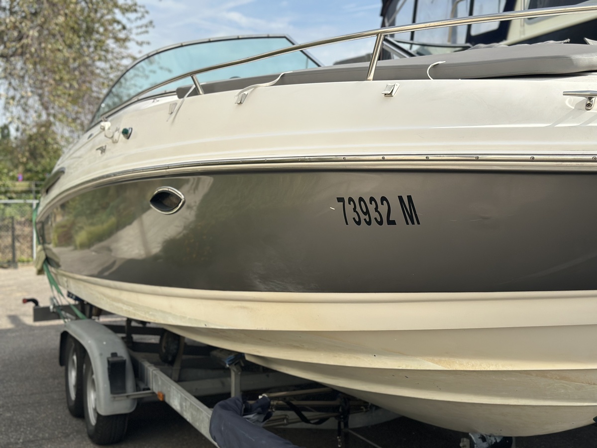 foto: 7 Chaparral 325 SSI