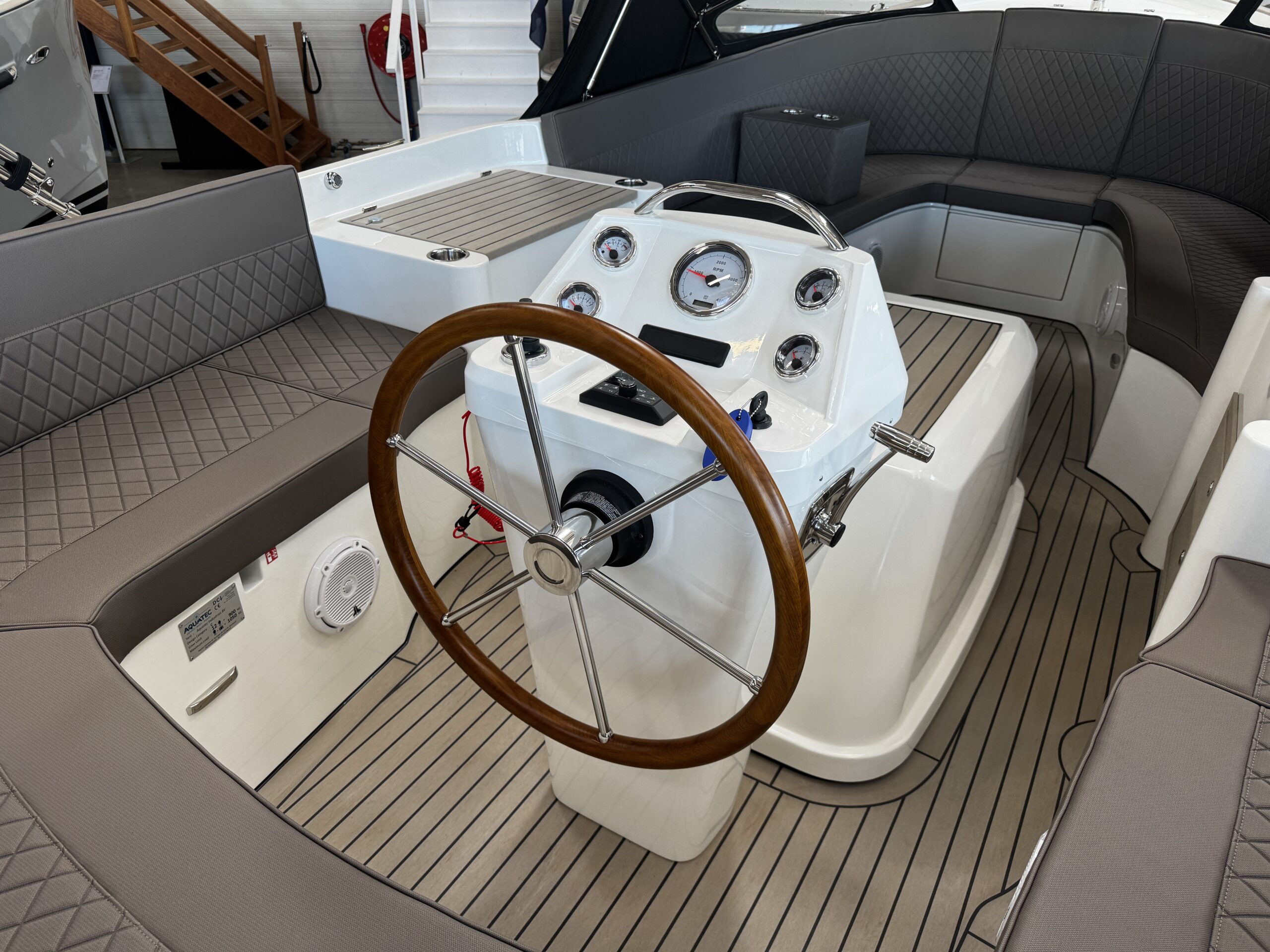 foto: 6 Antaris Sixty7 (op voorraad)