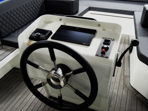 foto: 4 Luxury Tender 60