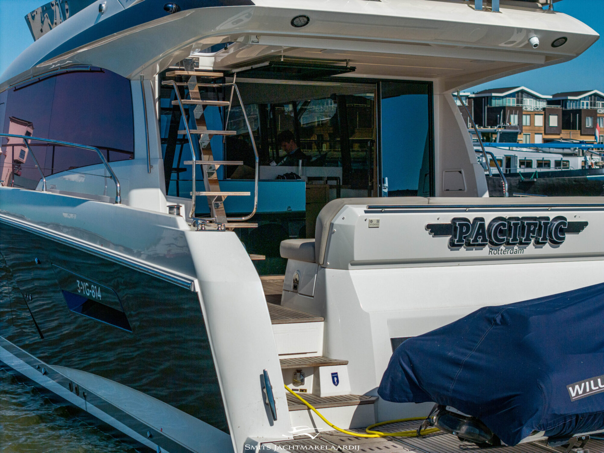 foto: 48 Prestige Prestige 590 Flybridge