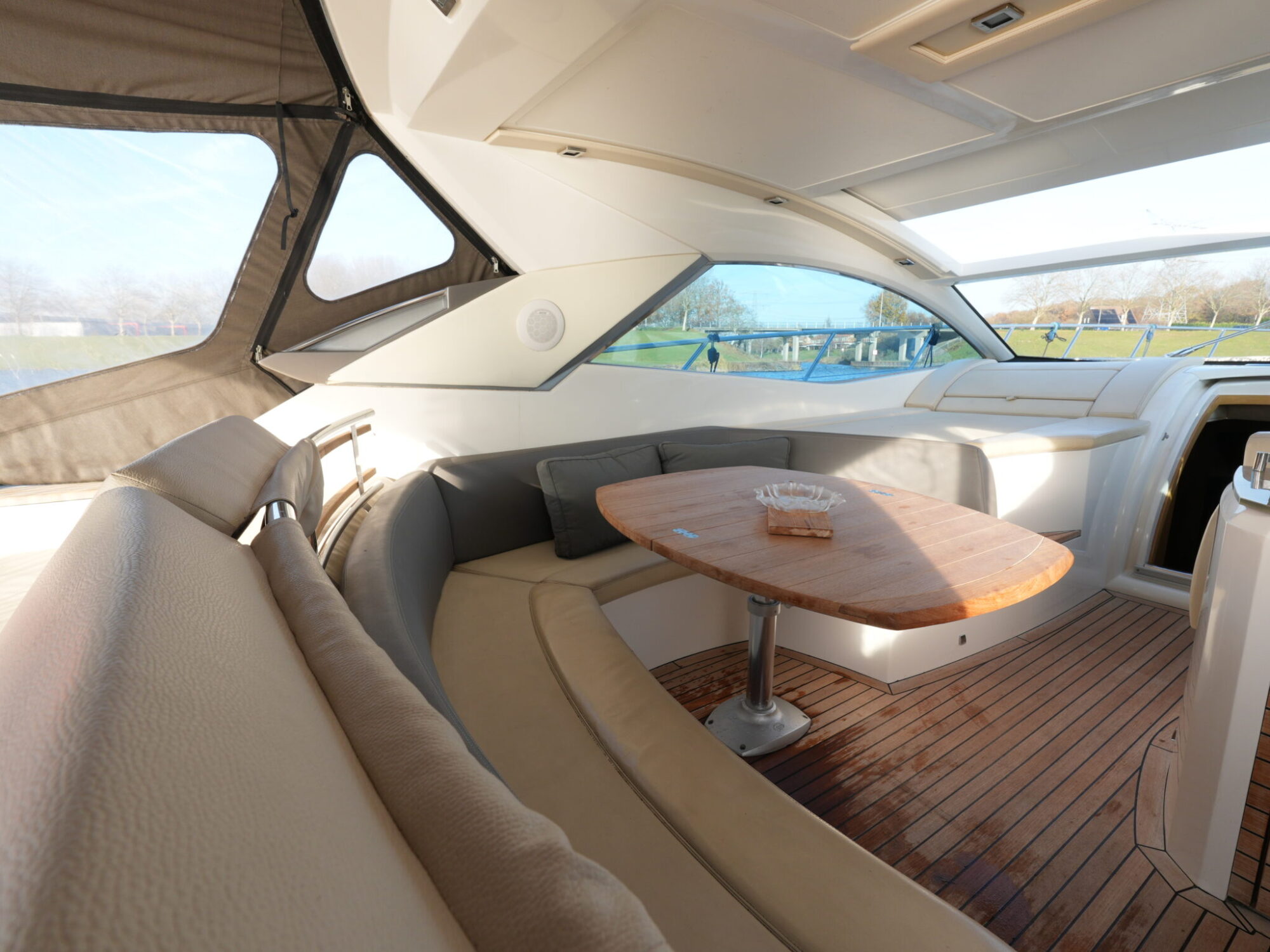 foto: 42 Sessa Sessa C46 HT IPS