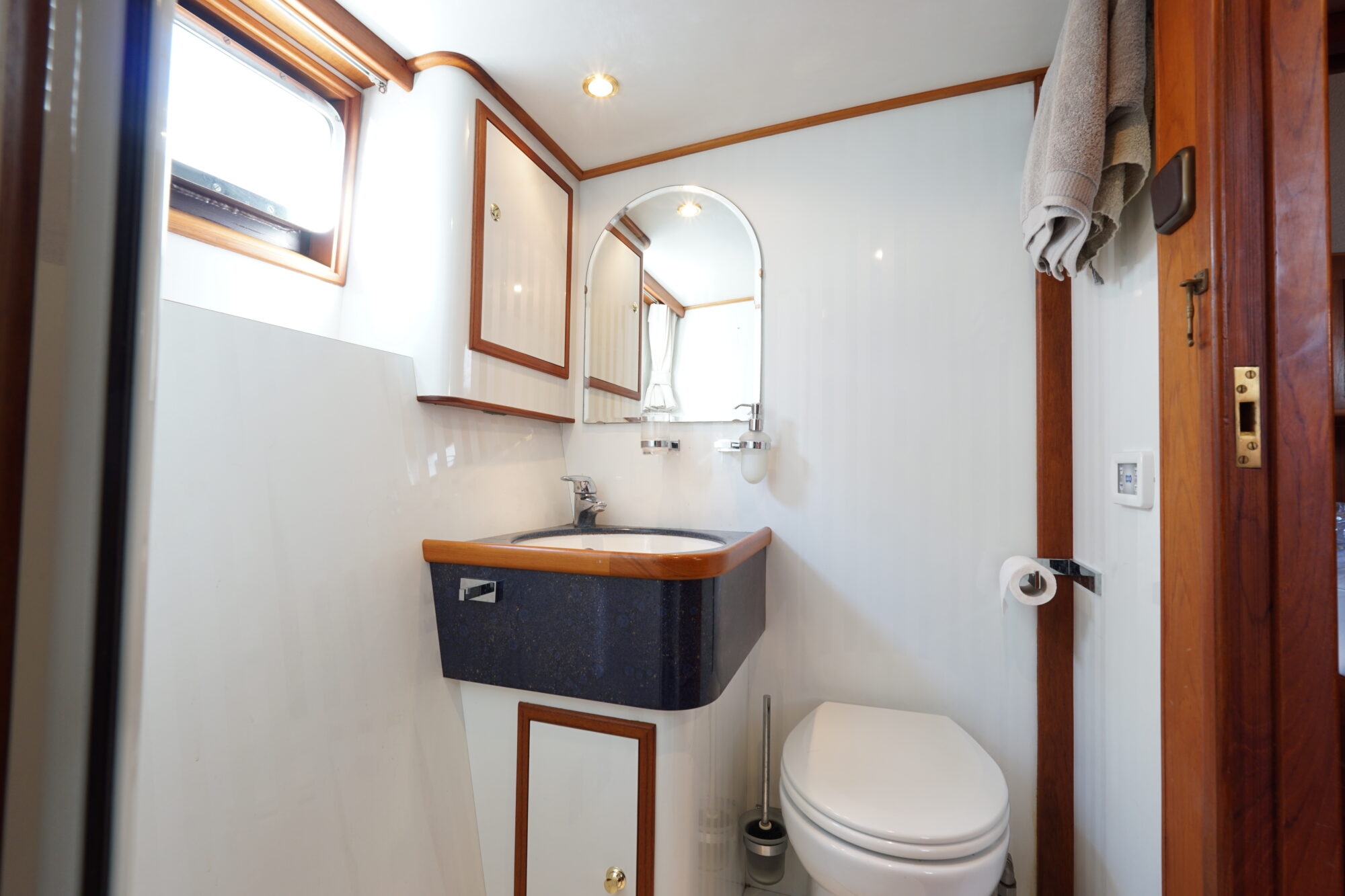 foto: 30 Damen Damen Pushy Cat 15.00 AK Cabrio