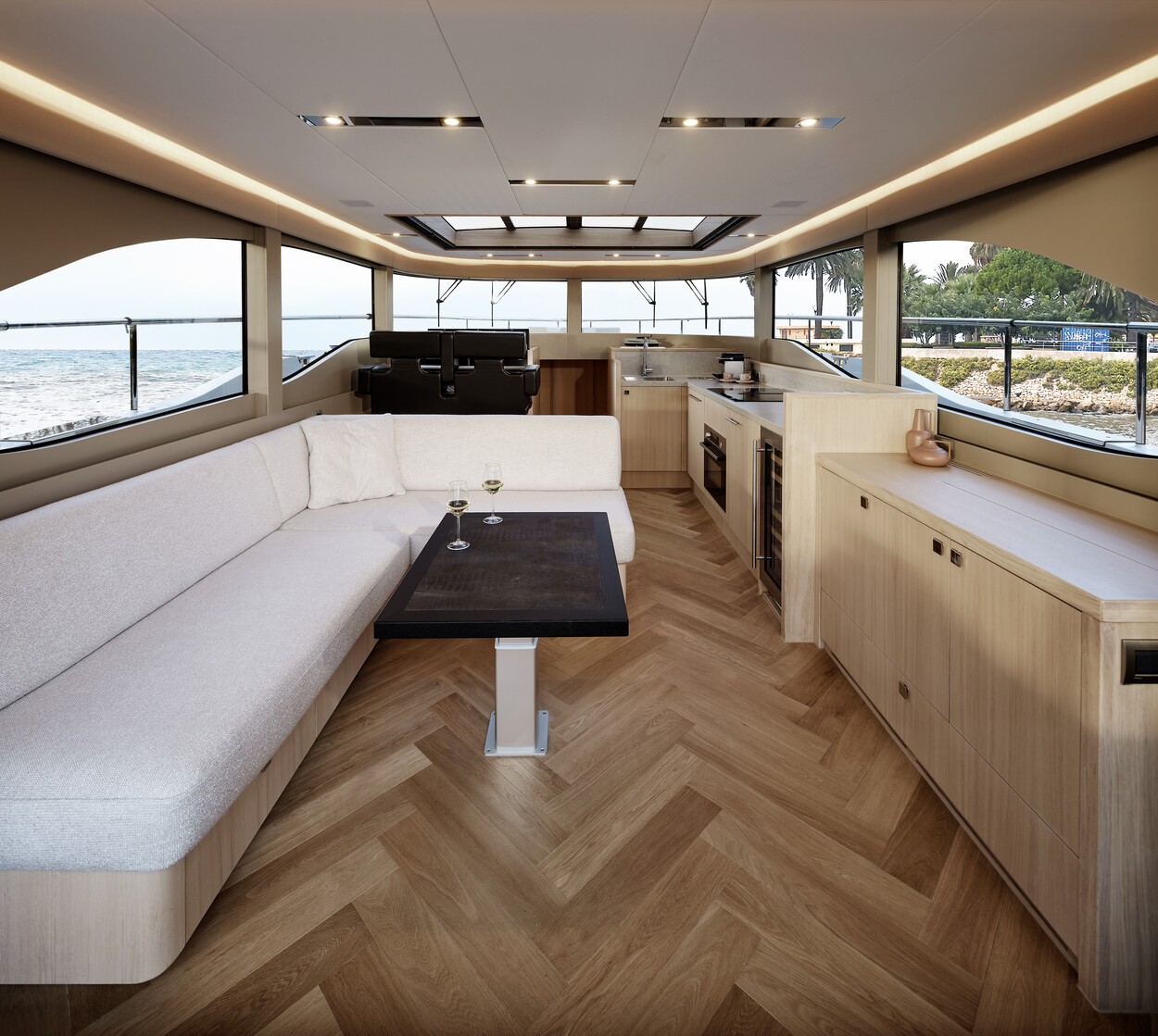 foto: 6 Van den Hoven Voyager 50