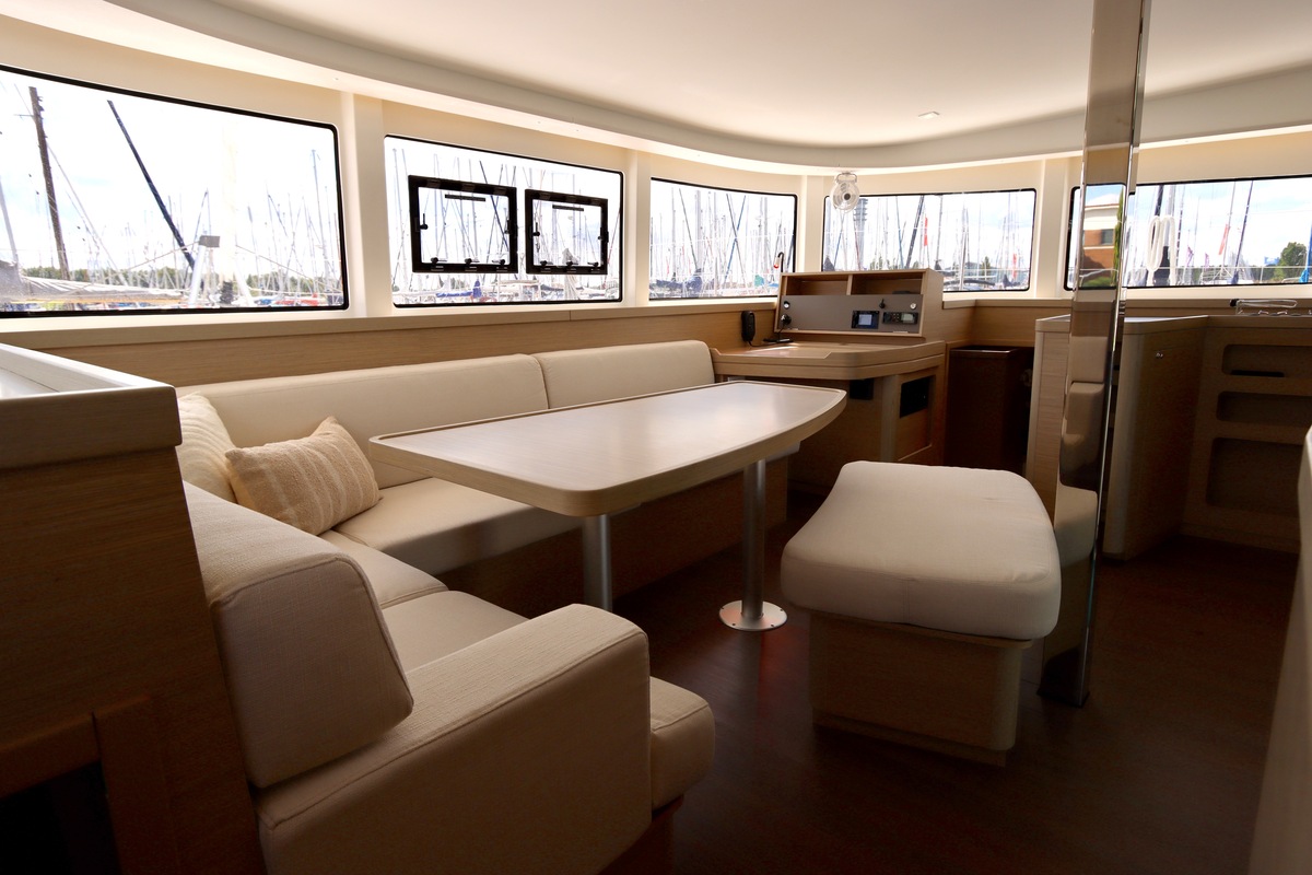 foto: 33 Lagoon 42 Full specs