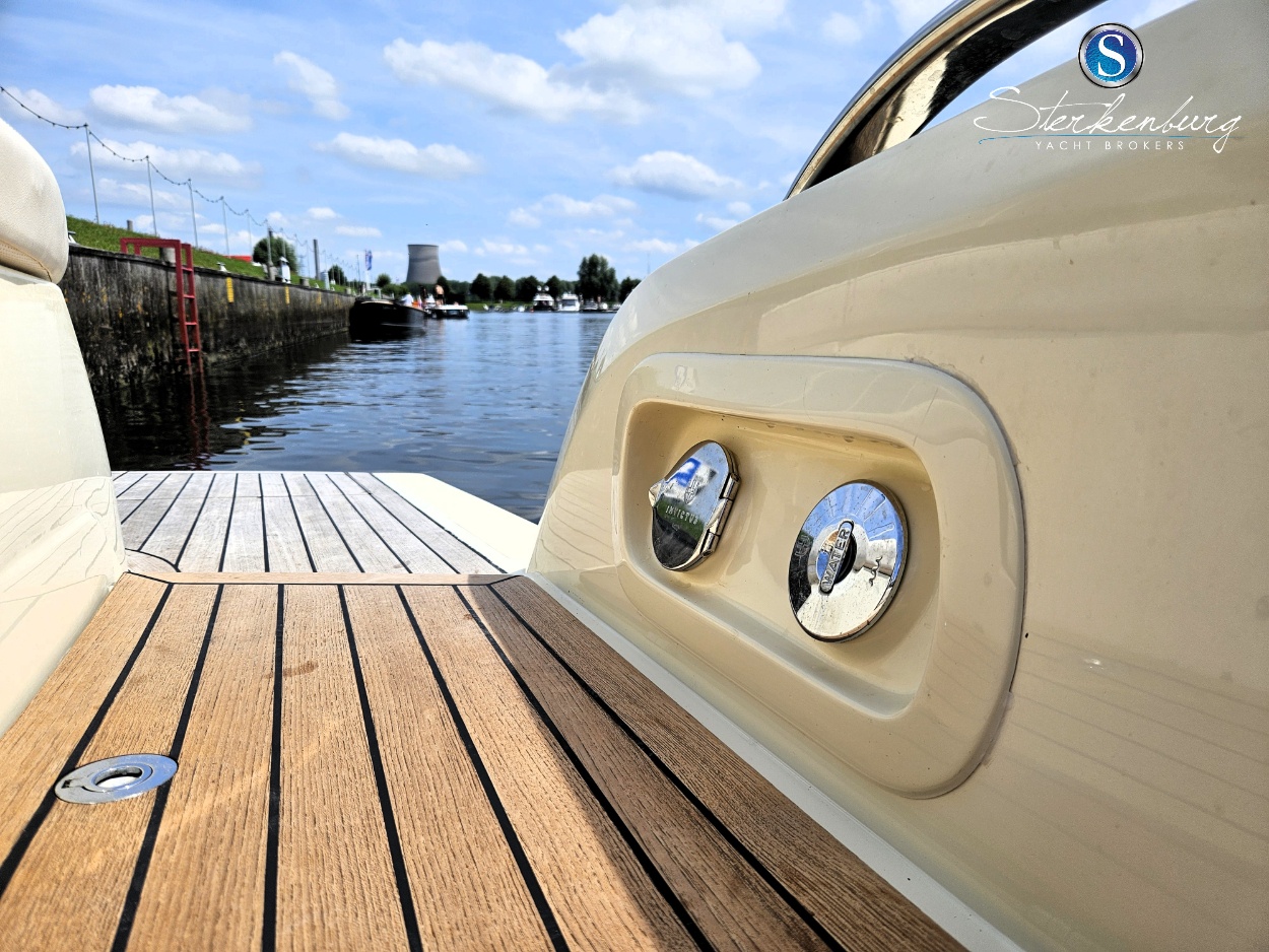 foto: 7 Invictus 280 GT