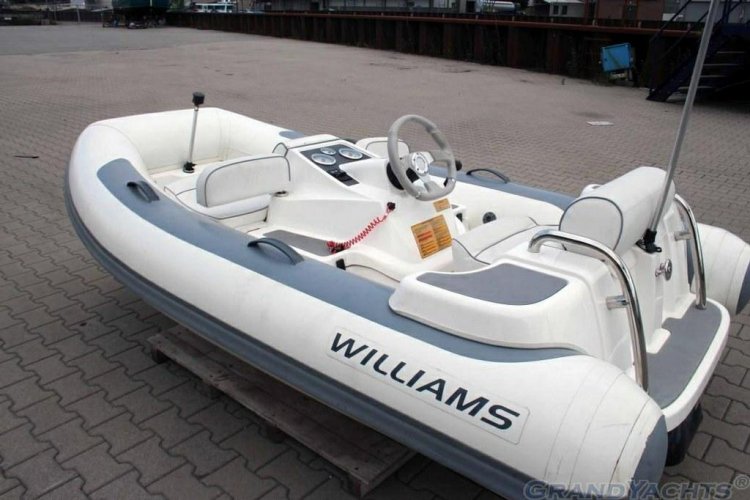 foto: 5 Williams jet tenders turbojet 285