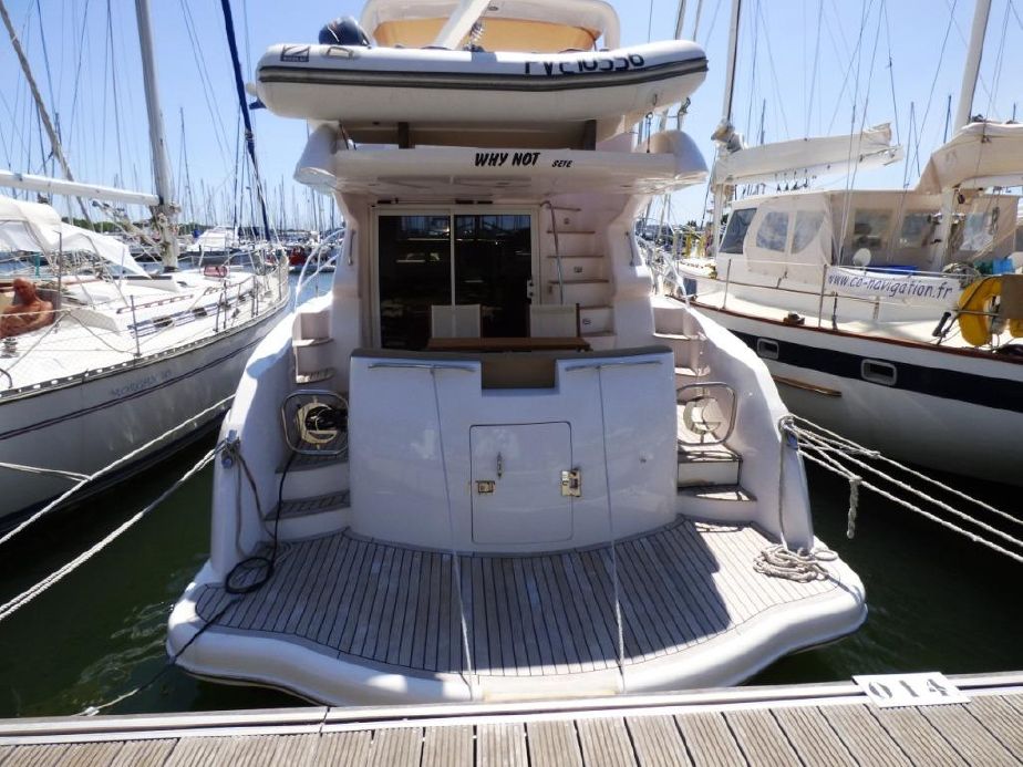 foto: 12 Majesty 50 Fly