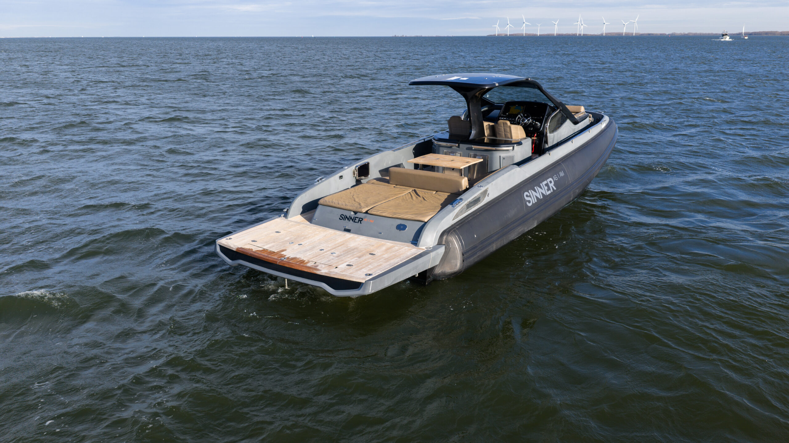 foto: 18 Sacs Rebel 40