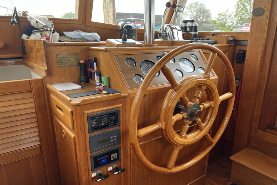 foto: 5 Grand Banks 36 Classic