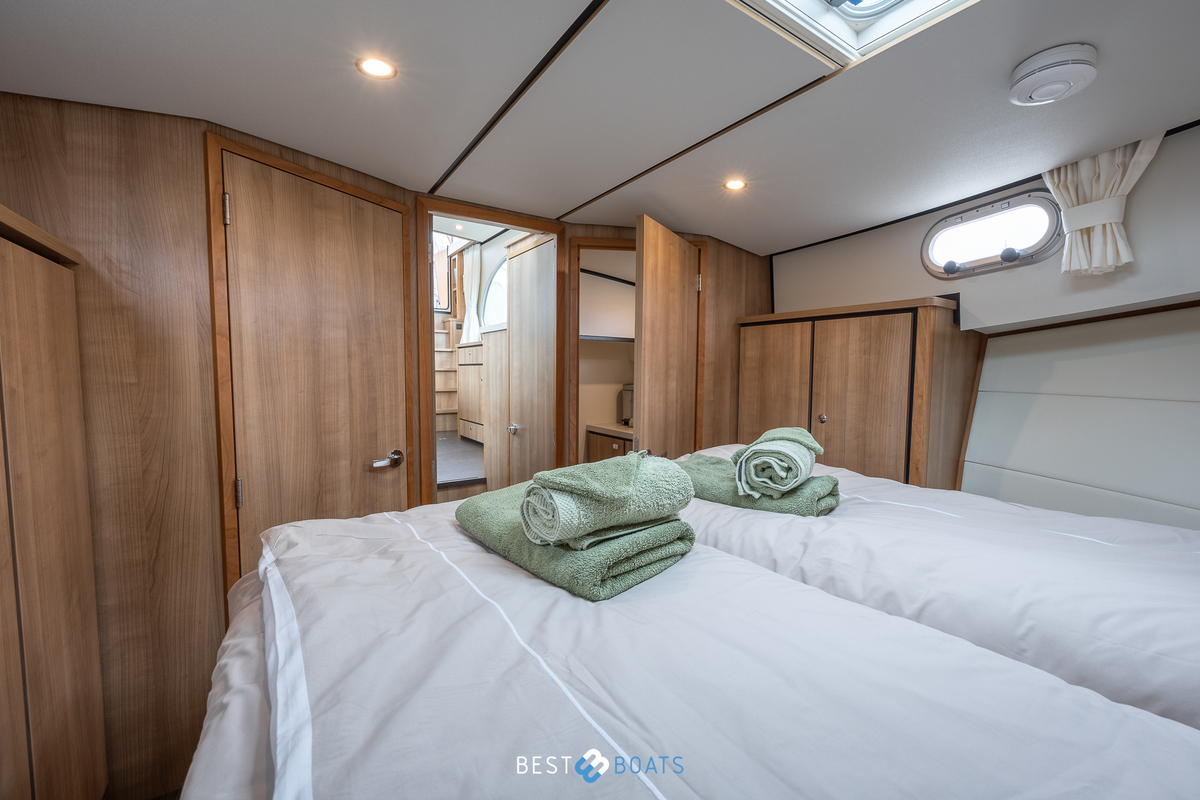 foto: 13 Linssen Grand Sturdy 35.0 AC INTERO