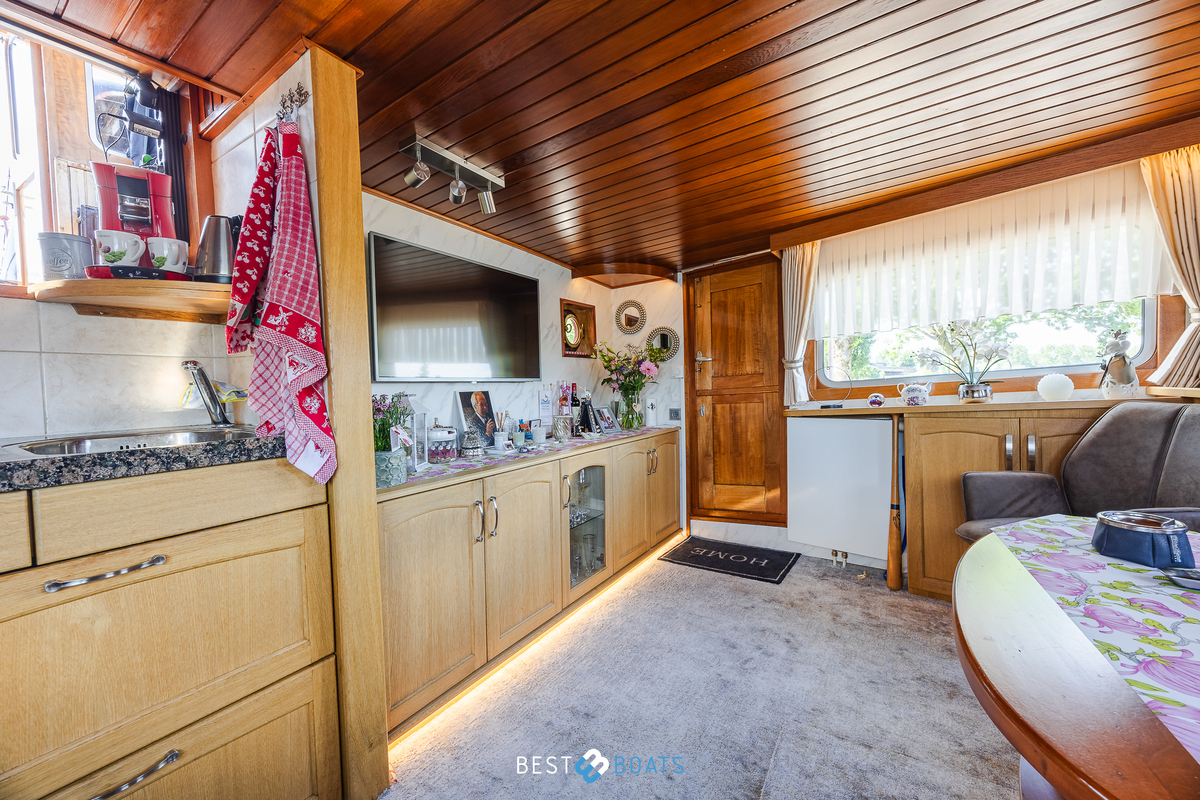 foto: 21 Sleepboot Limburgia 