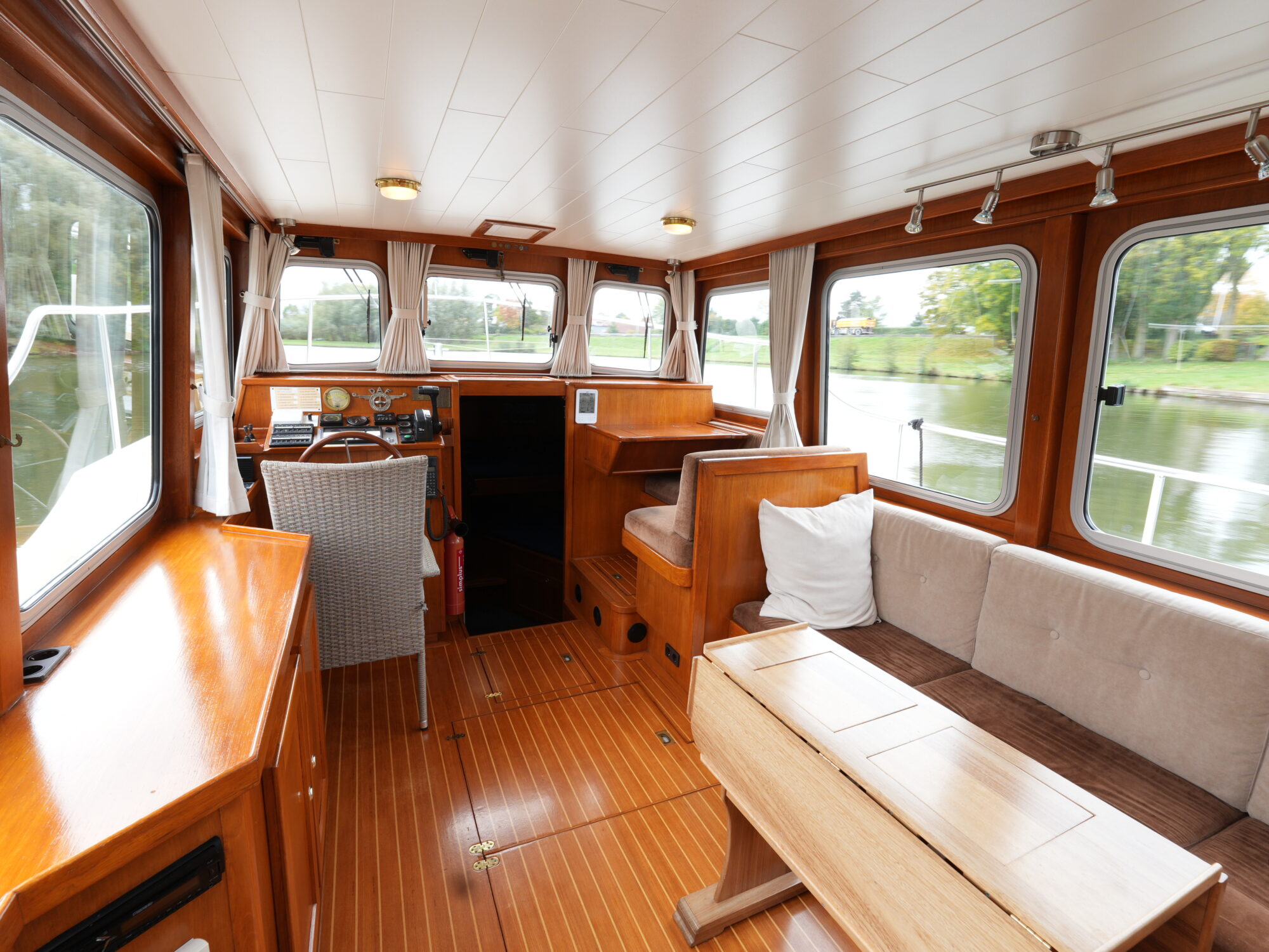 foto: 14 Macheta Macheta 1200 Classic