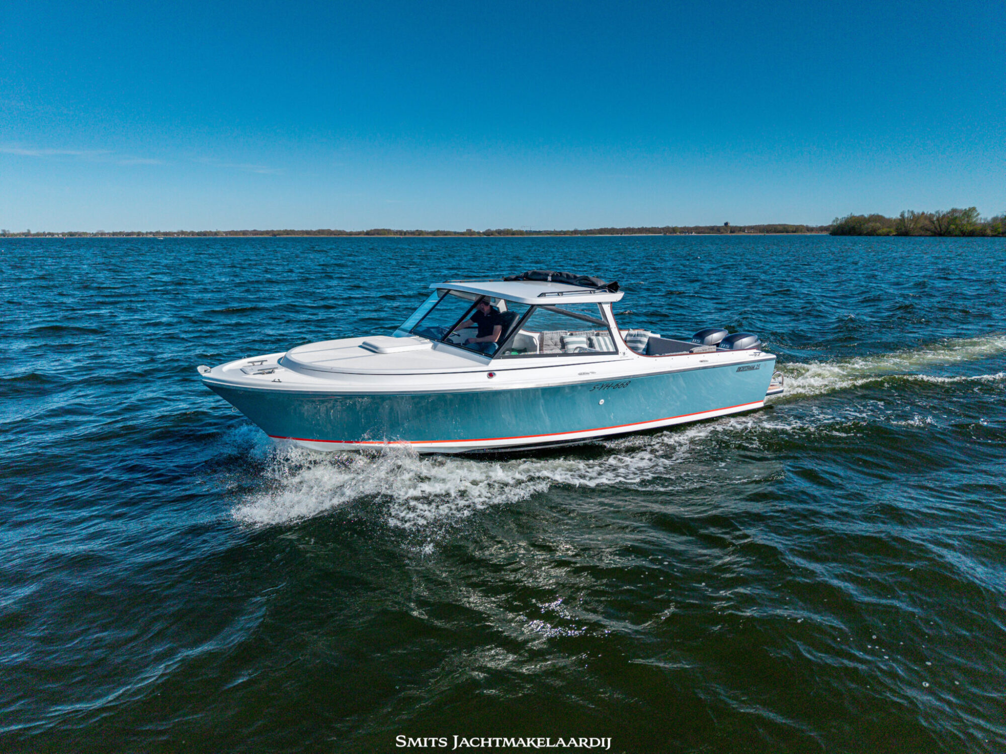 foto: 4 Bertram Bertram 25