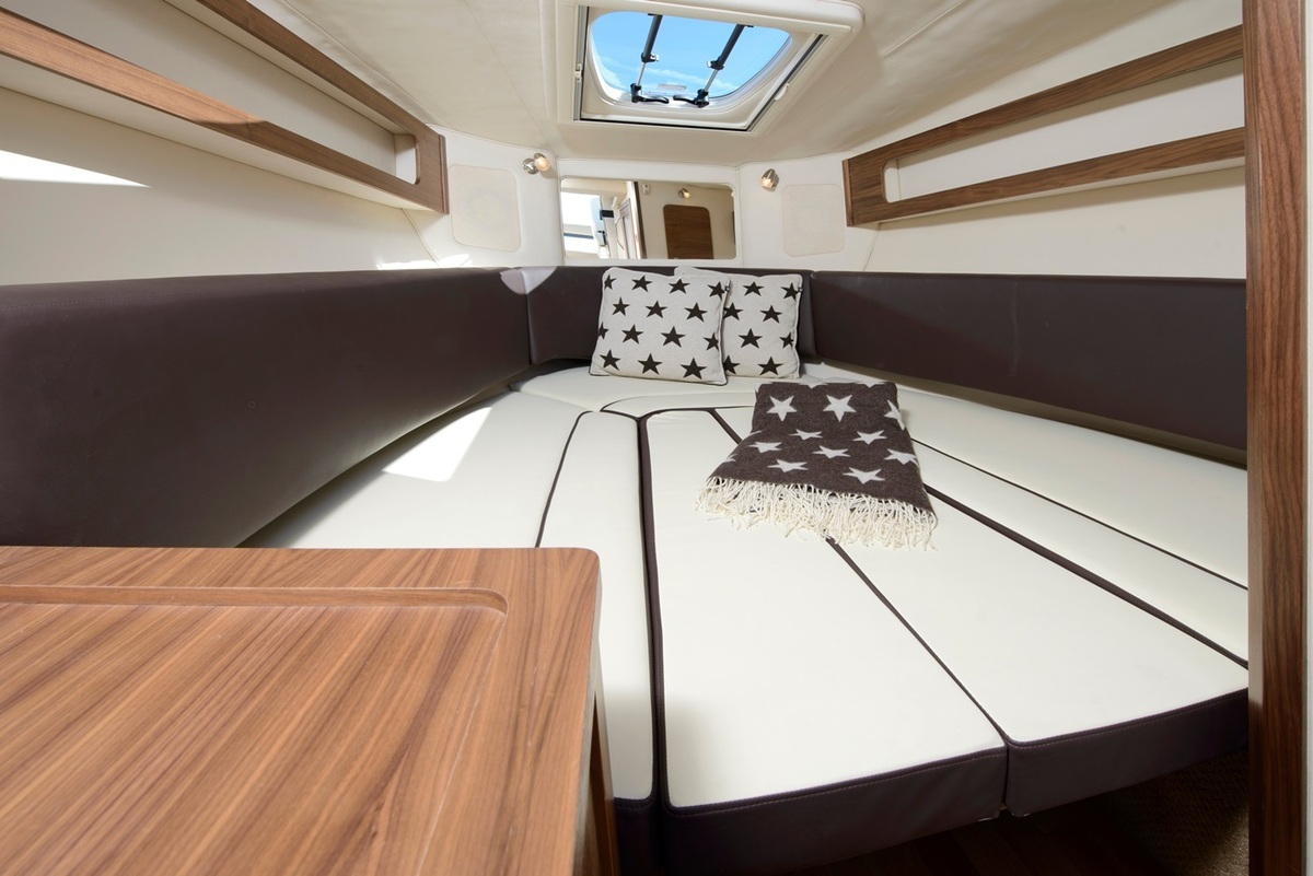 foto: 10 Sea Ray Sundancer 265