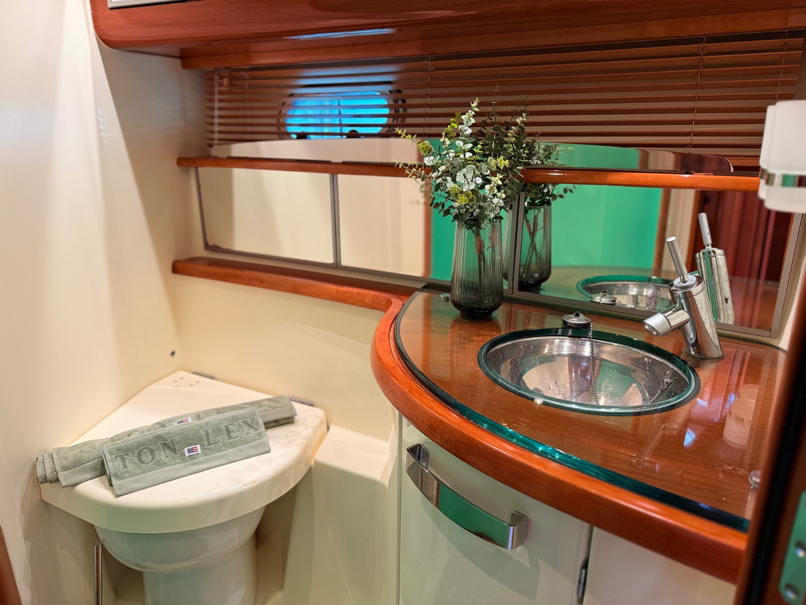 foto: 7 Jeanneau Prestige 50