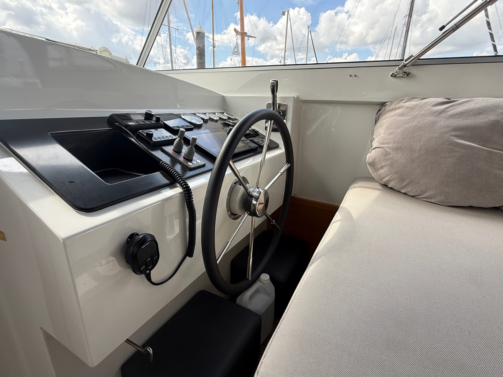foto: 11 Vedette Vedette Hollander Trend 35 Cabrio