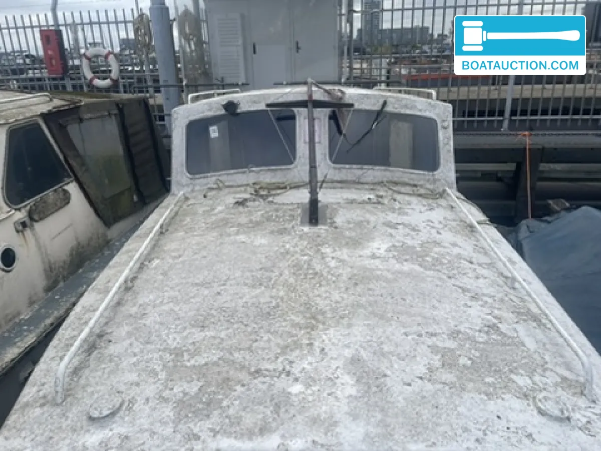 foto: 5 Cabin boat 700