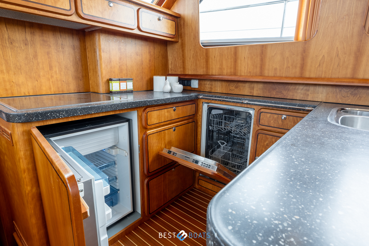 foto: 19 Linssen Grand Sturdy 500 AC Variotop 