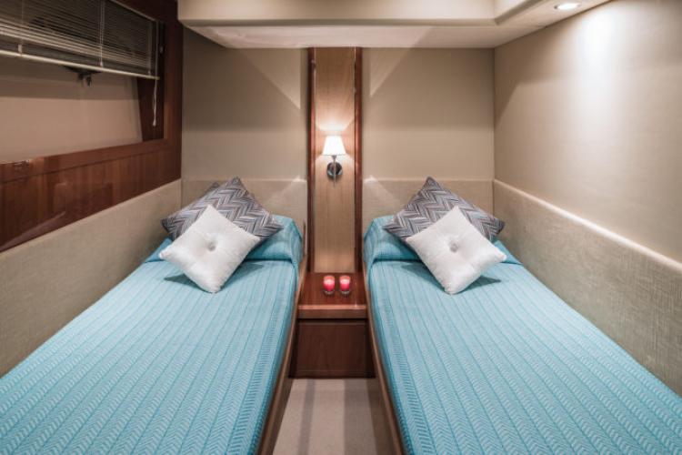 foto: 4 Princess  V 53