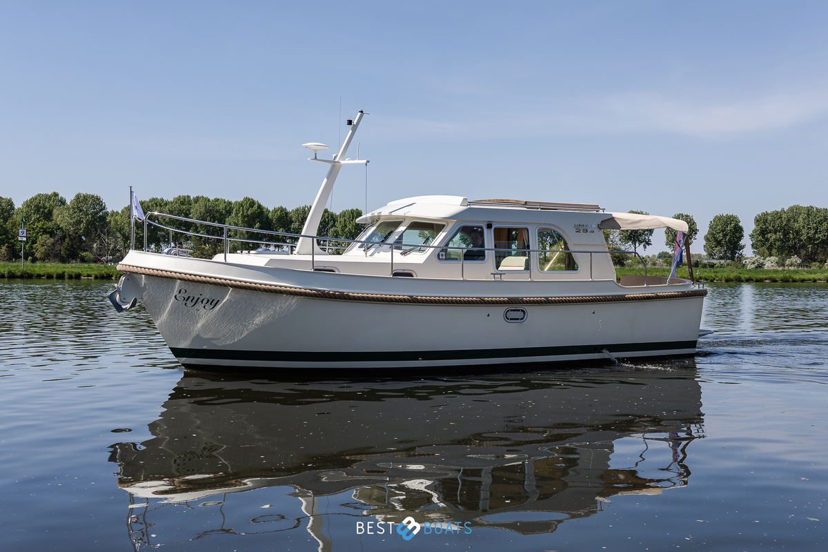 foto: 10 Linssen Grand Sturdy 29.9 Sedan 