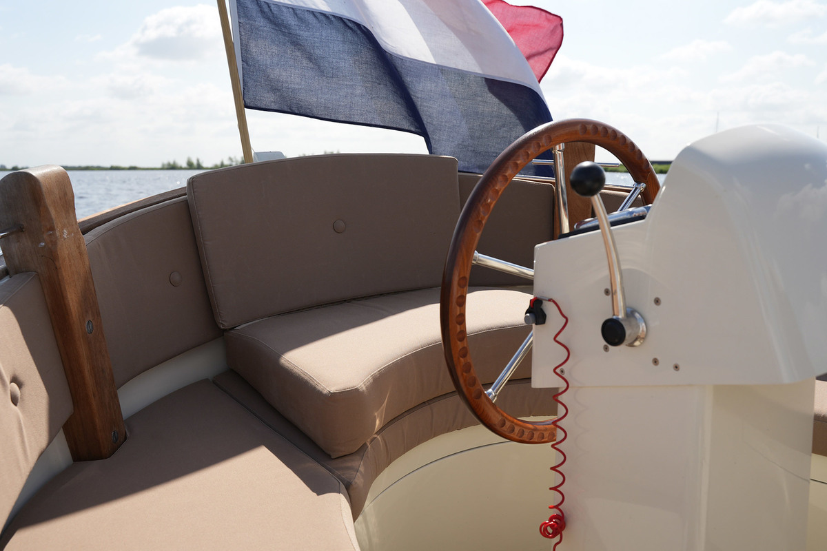 foto: 8 Van Wijk 621 PreTender