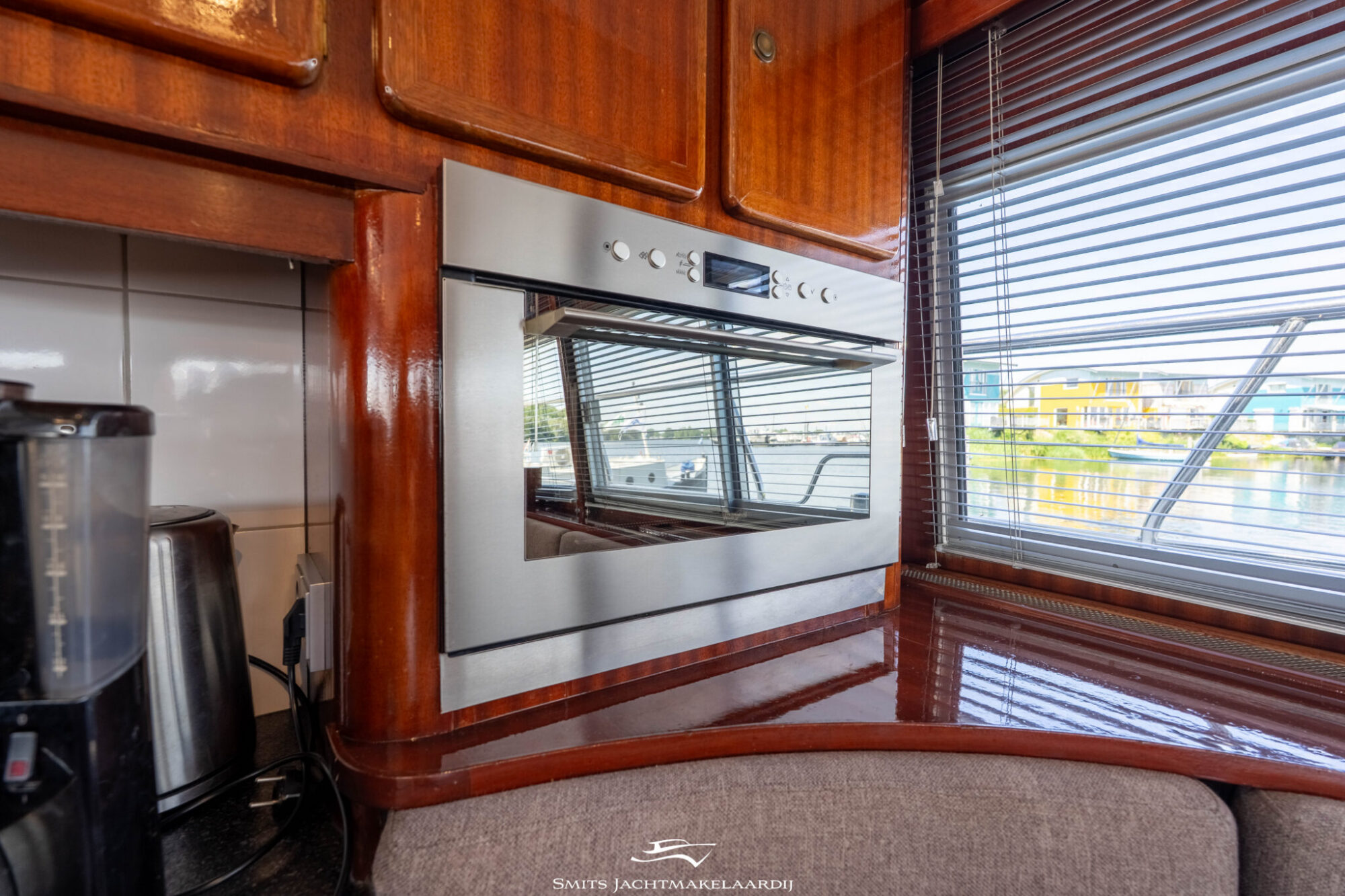 foto: 23 Van der Valk Valk Vitesse 54 Stabilizers