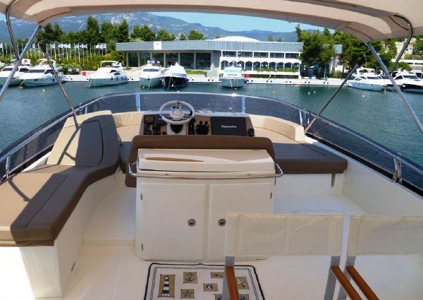 foto: 6 Prestige 60 Fly