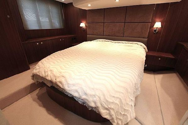 foto: 6 Princess 54 Fly