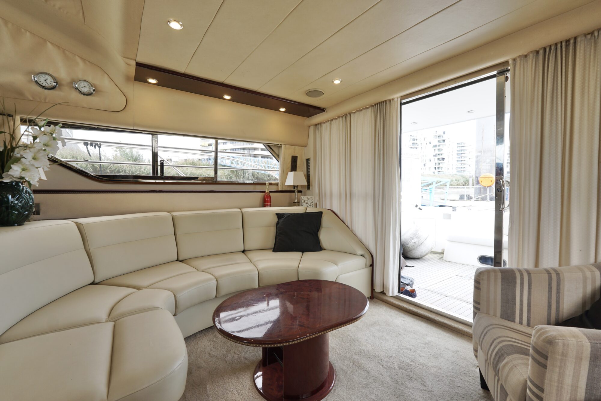 foto: 17 Princess Princess 60 Flybridge