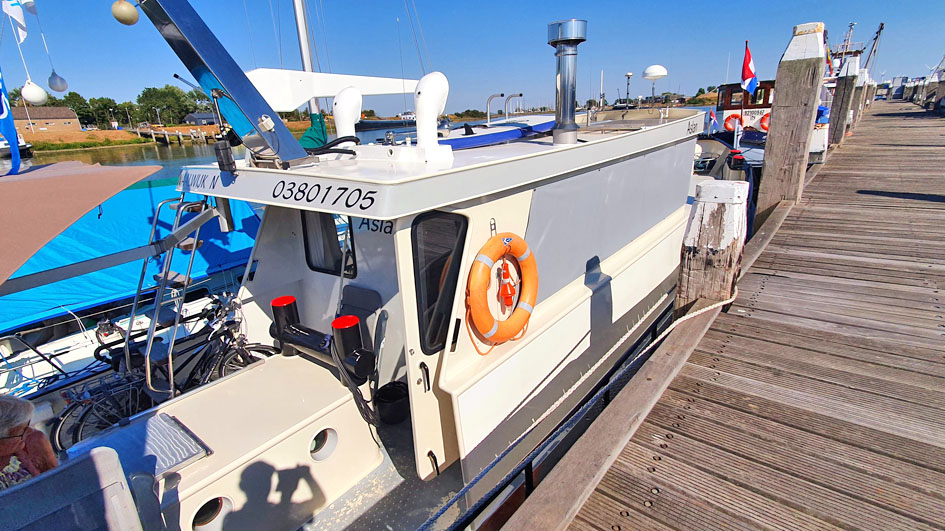 foto: 13 ex Patrouille vaartuig / Varend Woonschip 18.26 met UBC