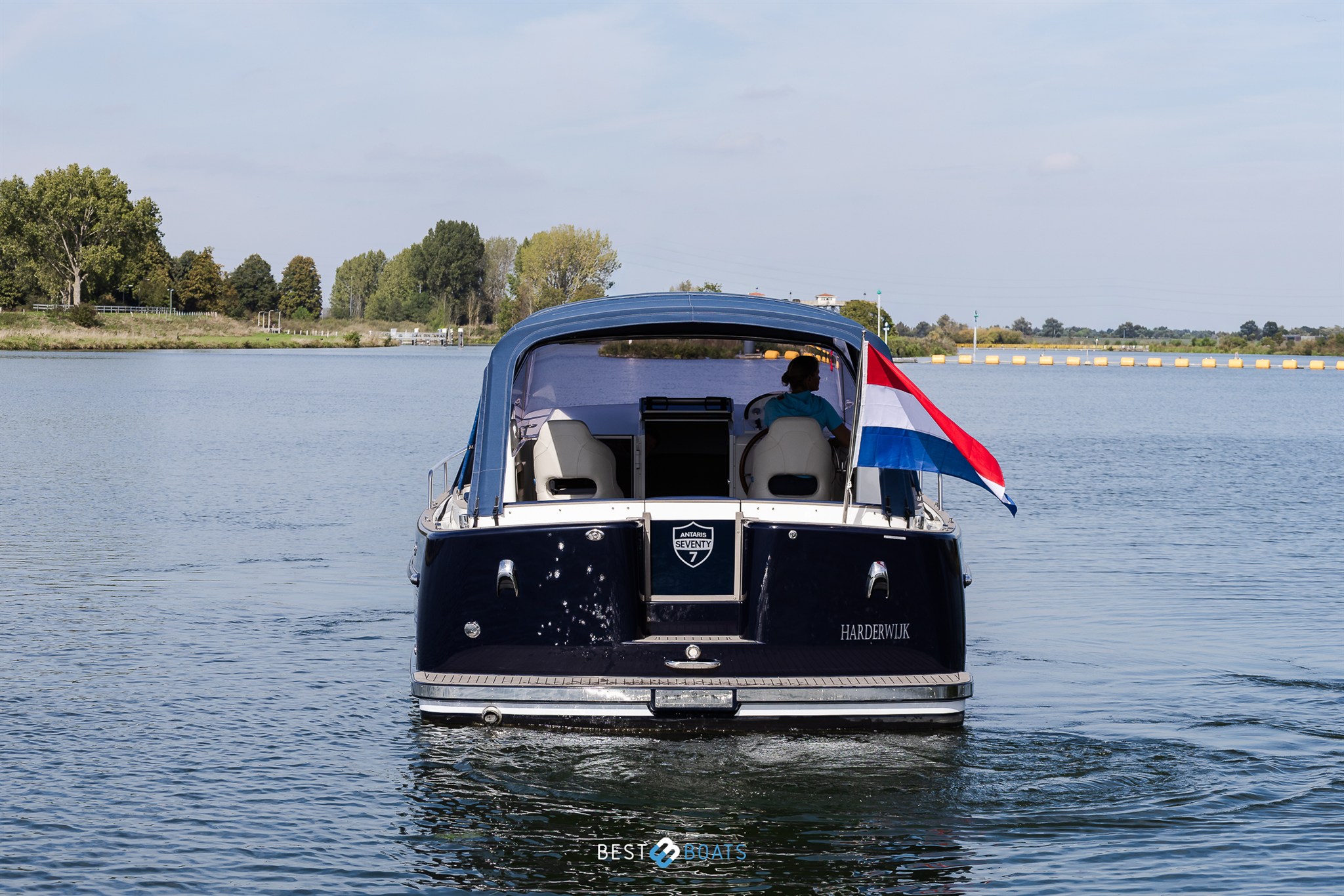 foto: 5 Antaris Seventy7 Cabin