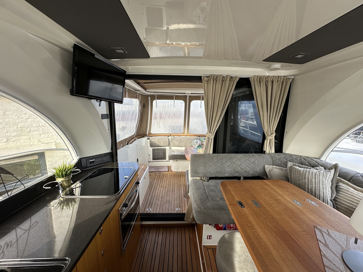 foto: 10 Marex 375