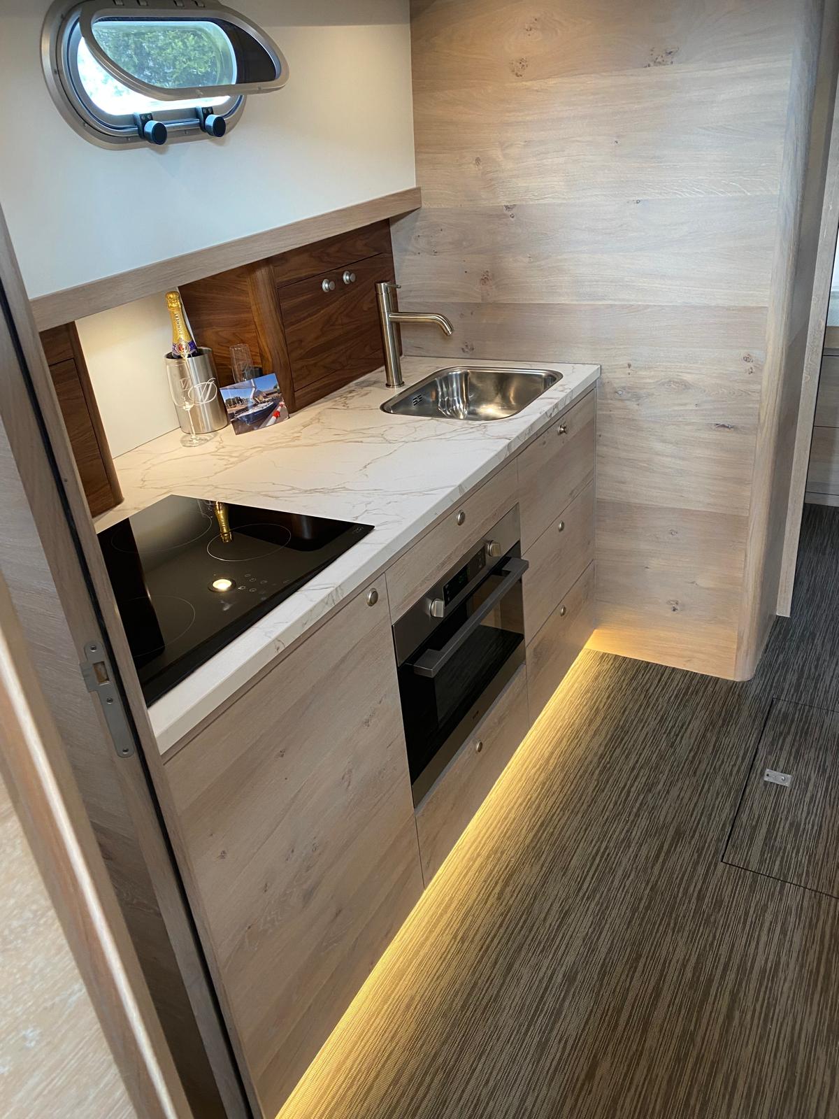 foto: 6 Vedette 10.30 Cabin Comfort Line