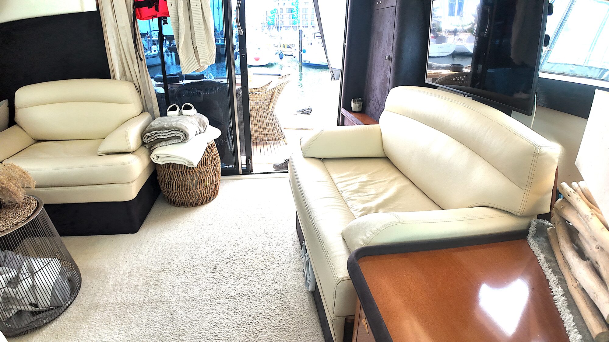 foto: 7 Jeanneau Jeanneau Prestige 42 Flybridge