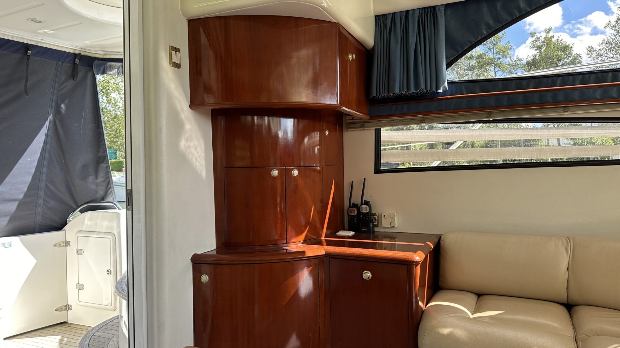 foto: 26 Fairline Fairline Phantom 40 Flybridge