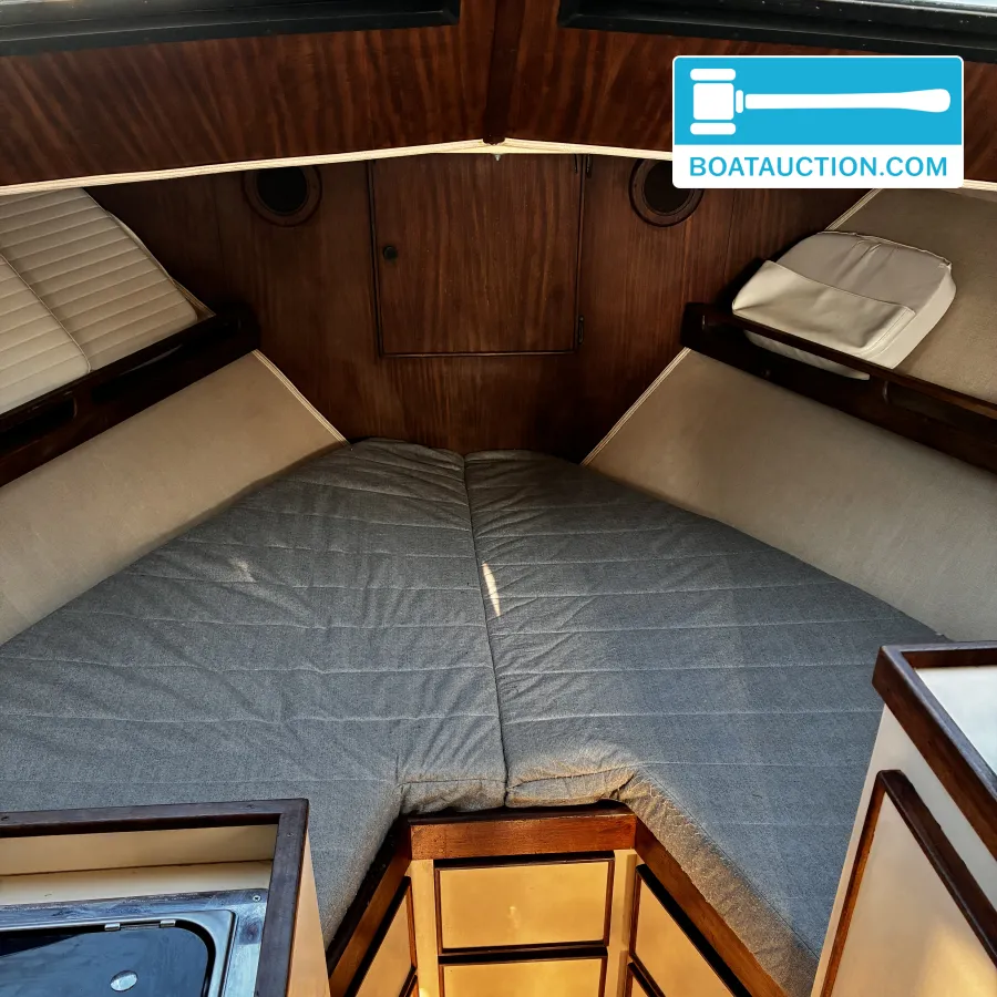 foto: 5 Hatteras 32 Sport Fly