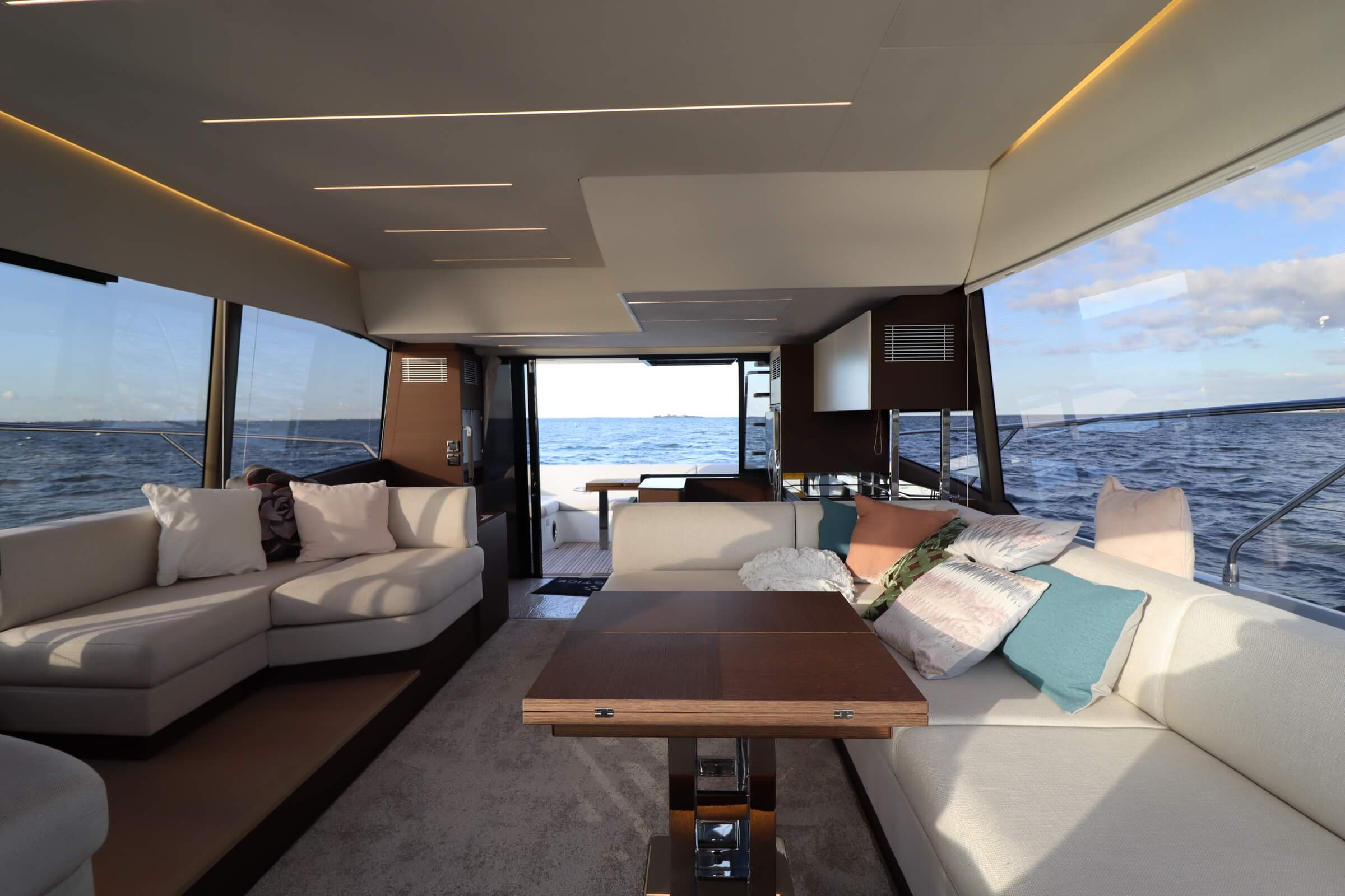 foto: 18 Prestige 590 flybridge #129