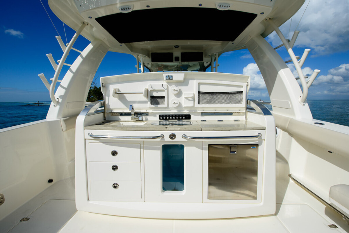 foto: 8 Boston Whaler 420 Outrage