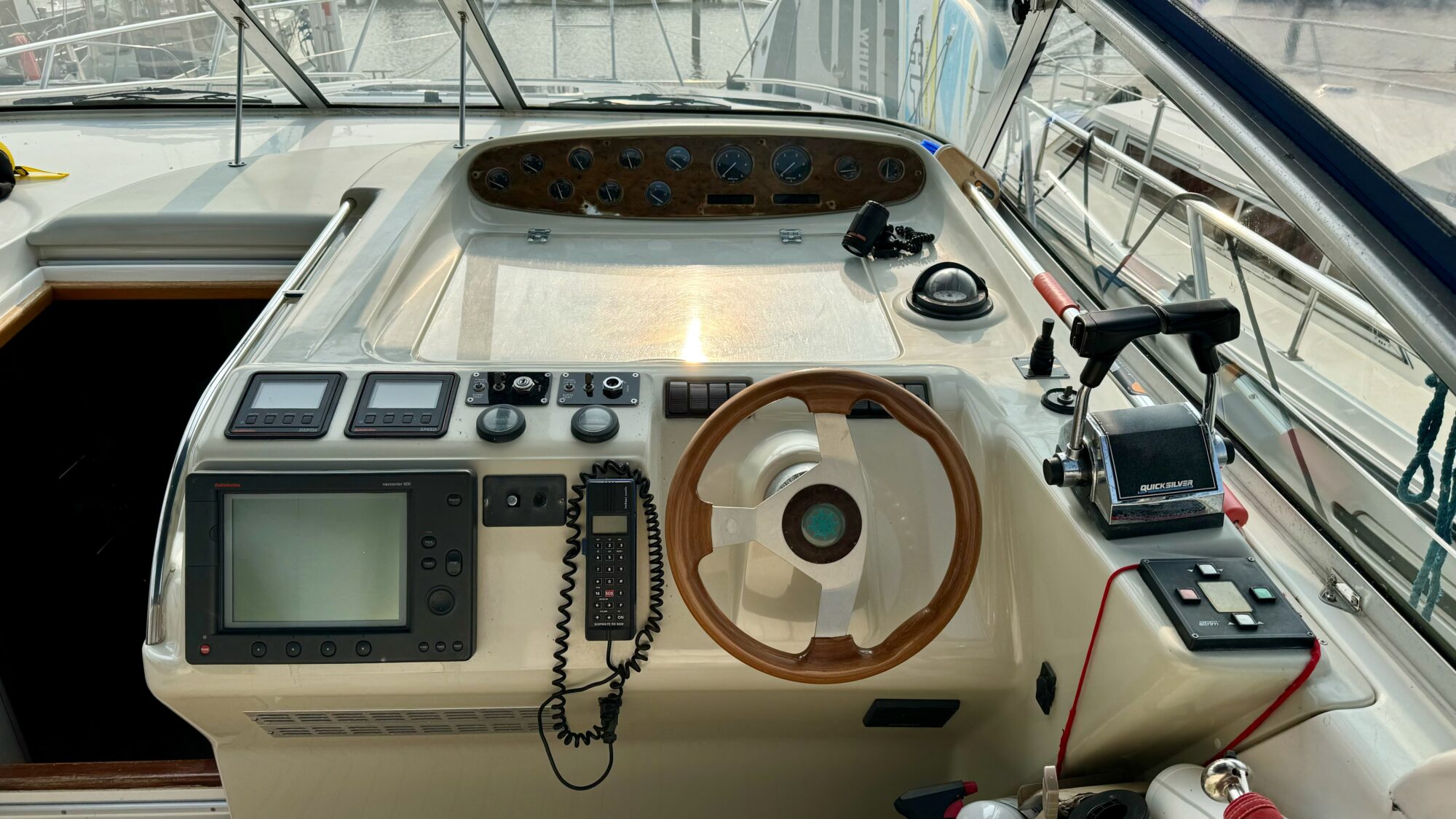 foto: 9 Sealine Sealine S37