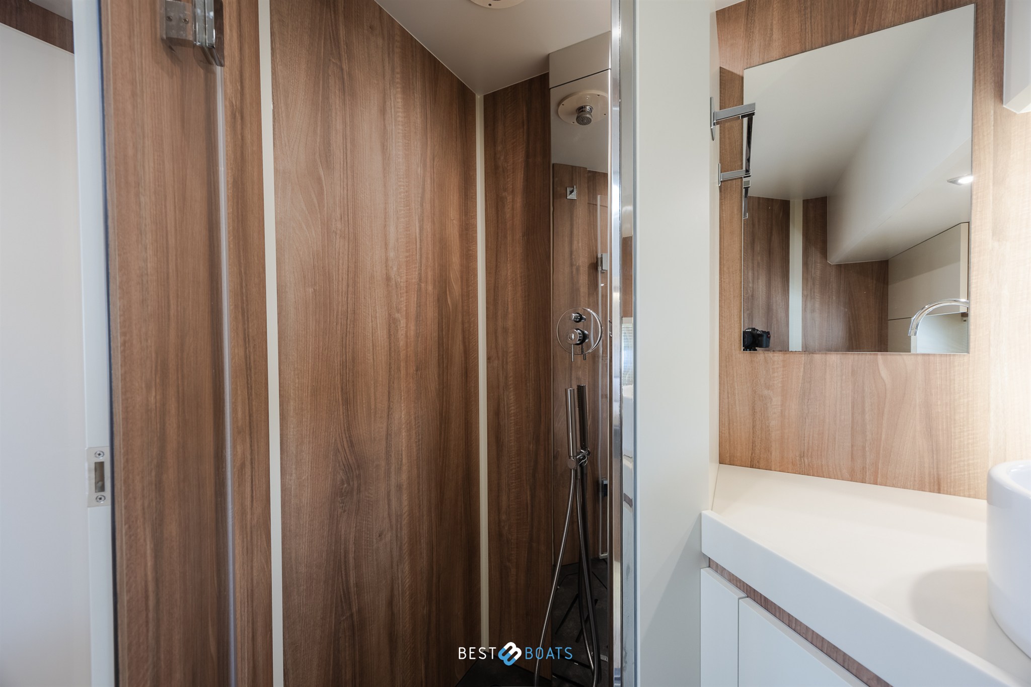 foto: 16 Cranchi Eco Trawler 43 Long Distance