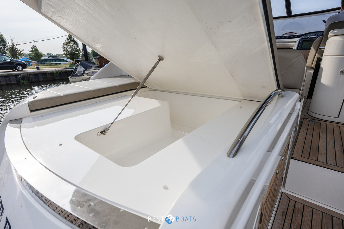 foto: 10 Fairline Targa 40