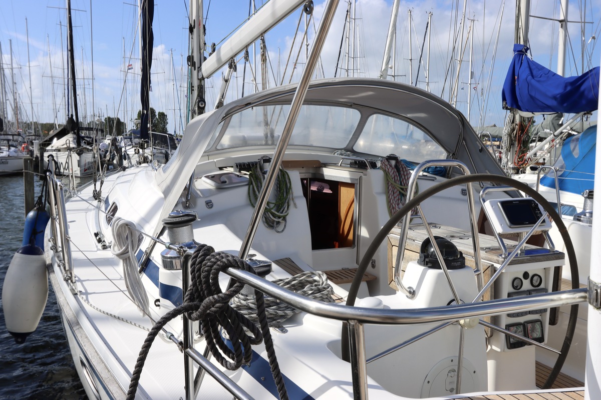 foto: 22 Bavaria 42-3 Cruiser