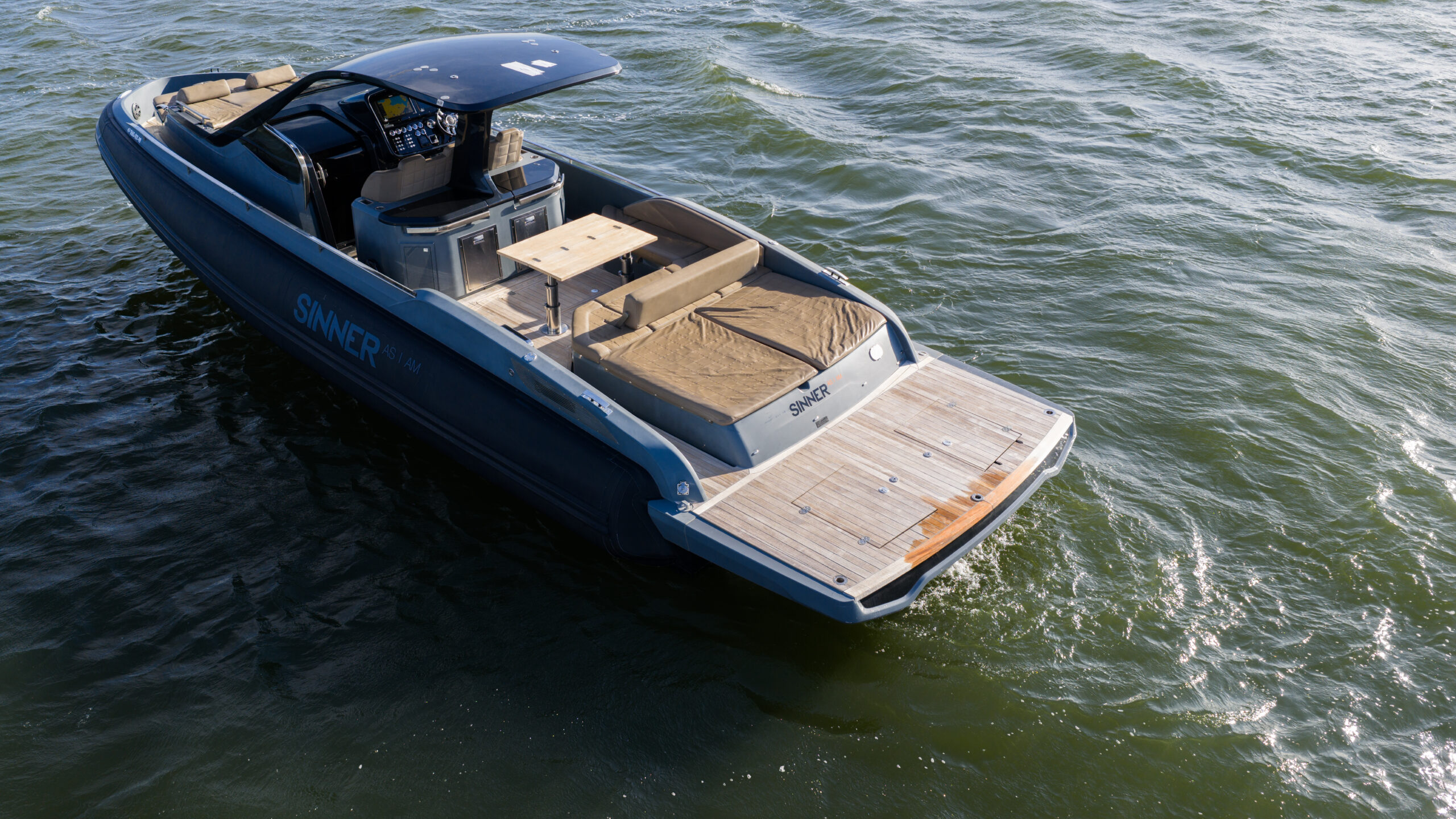 foto: 19 Sacs Rebel 40