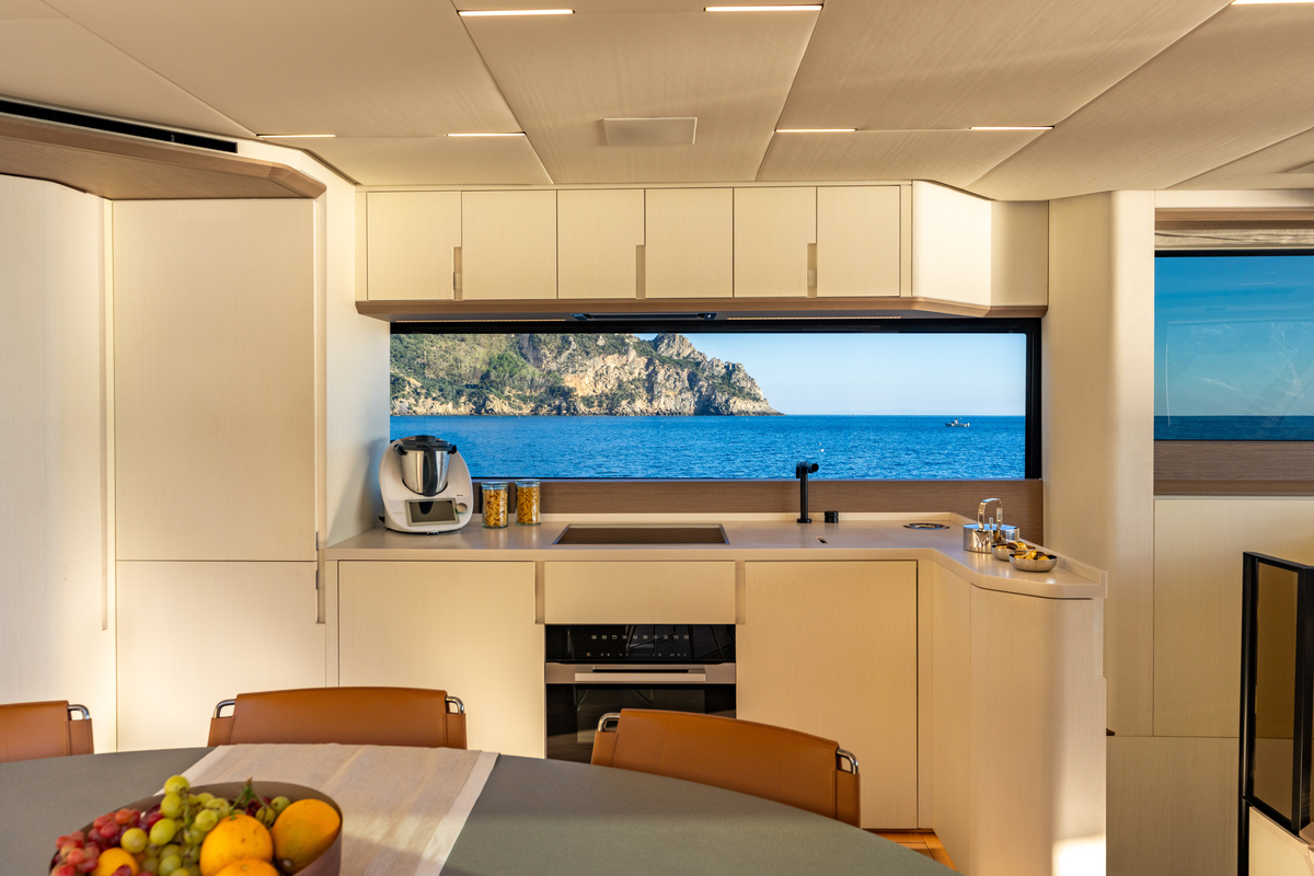 foto: 9 PARDO YACHTS Endurance 72 - NEW
