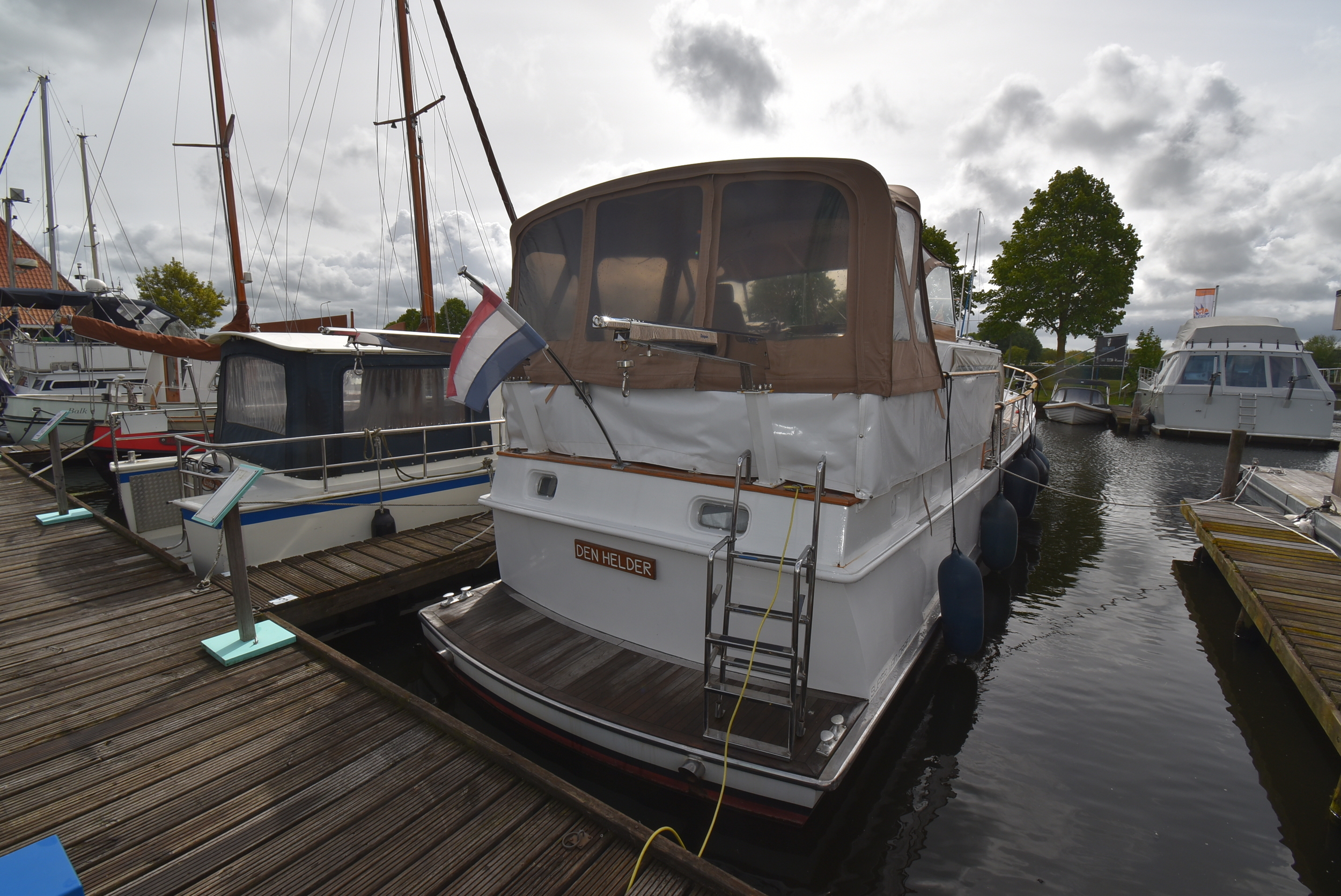 foto: 13 Super Van Craft 1350