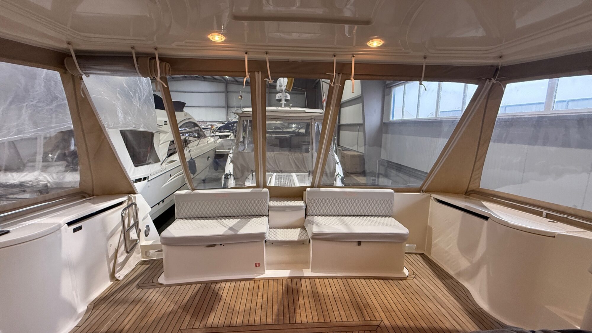 foto: 12 Ferretti Ferretti 500 Elite Flybridge