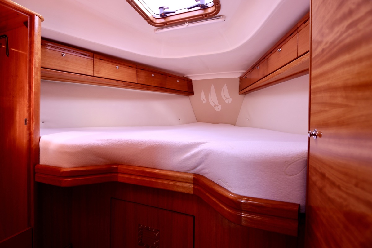 foto: 10 Bavaria  33 Cruiser
