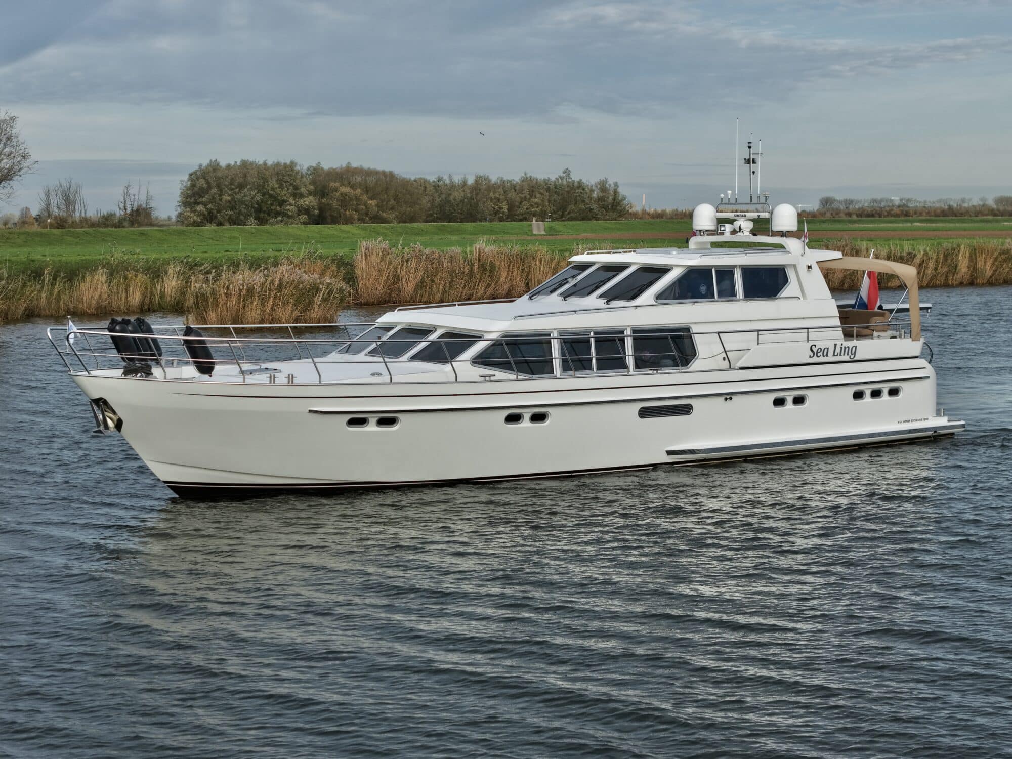 foto: 14 Van den Hoven Van den Hoven Exclusive 18.00 VS