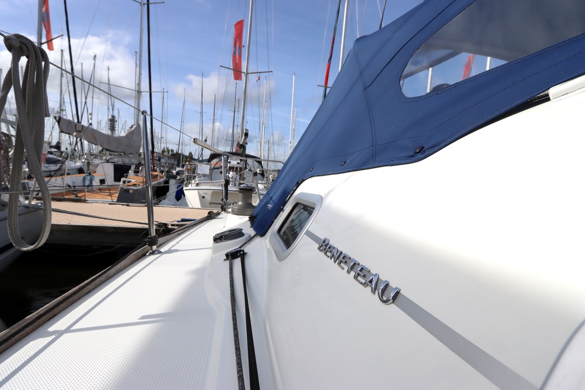 foto: 33 Beneteau  First 36.7 Performance uitvoering