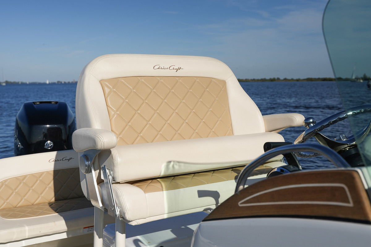 foto: 13 Chris Craft Catalina 23